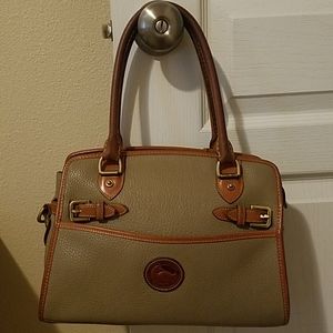 Vintage 100% authentic Dooney & Bourke